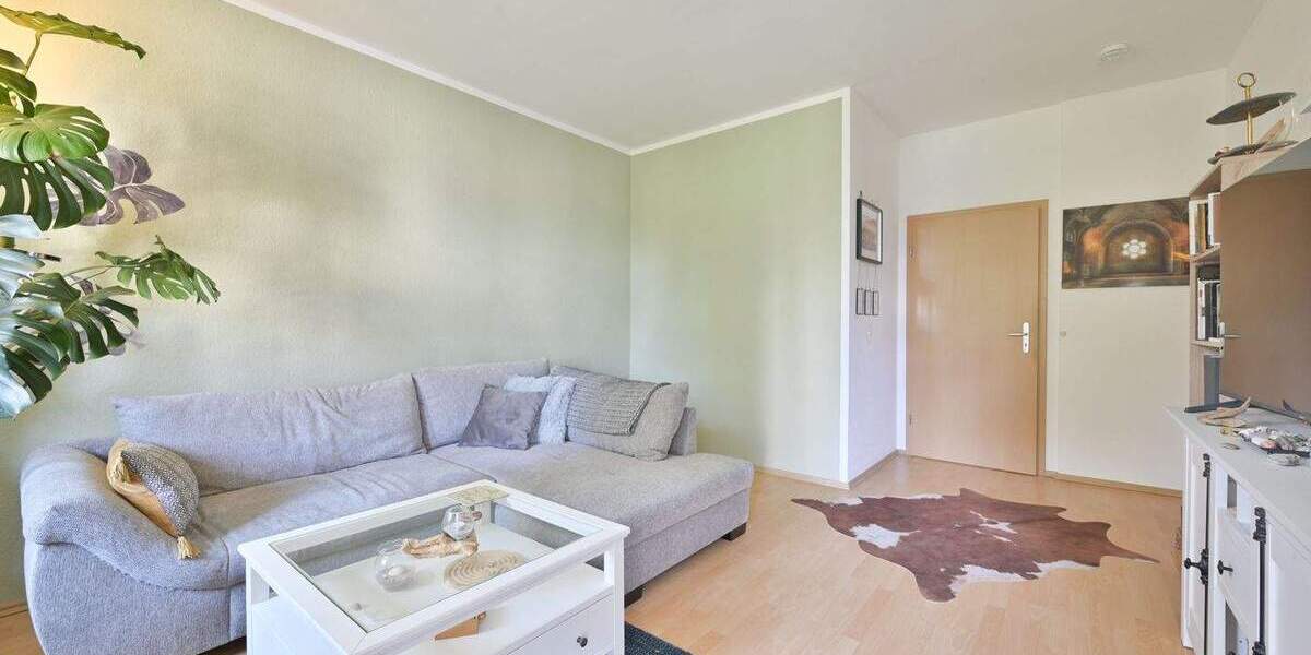 Etagenwohnung Chemnitz Schloßchemnitz - 2 Zimmer, 50 m&sup2;, 399&euro; | Angebot:26377182