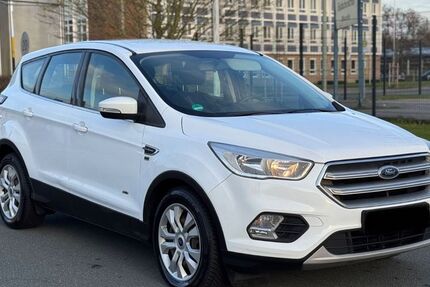 Ford Kuga 245.000 km 5.999 &euro; Chemnitz 09120