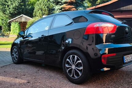 Kia Rio 103.400 km 6.200 &euro; Lugau 09385
