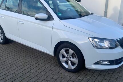 Skoda Fabia 50.000 km 8.490 &euro; Chemnitz OT Mittelbach 09224