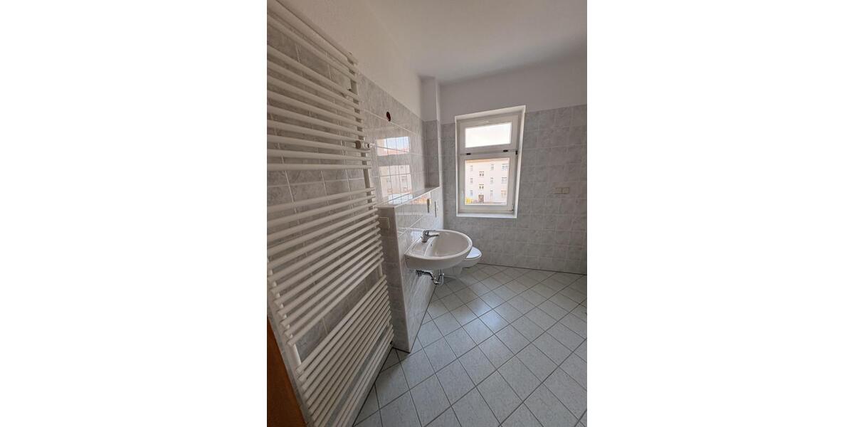 Etagenwohnung Chemnitz Adelsberg - 2 Zimmer, 51 m&sup2;, 334&euro; | Angebot:26453304