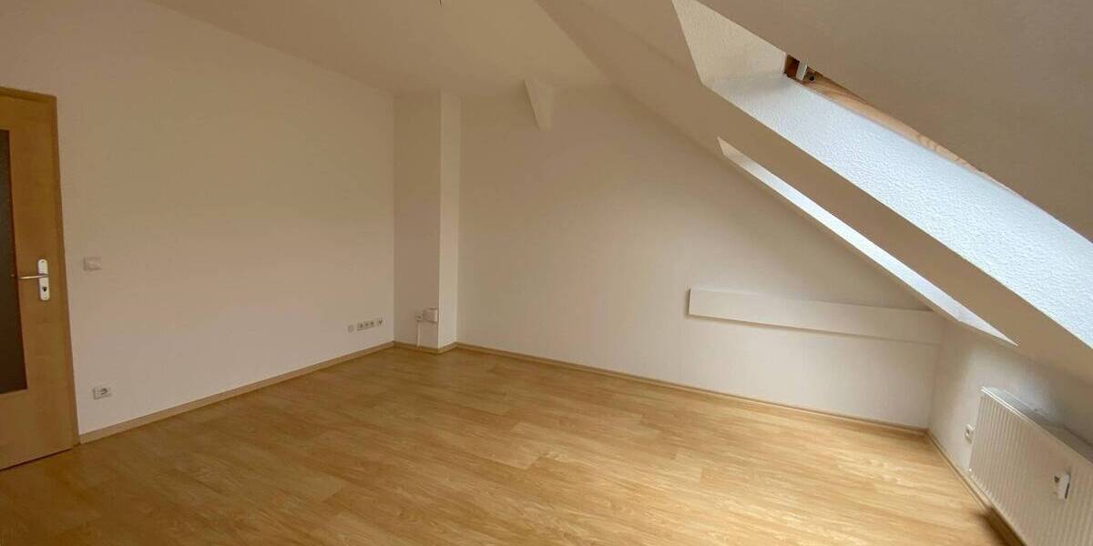 Etagenwohnung Chemnitz Lutherviertel - 3 Zimmer, 57 m&sup2;, 327&euro; | Angebot:26320318