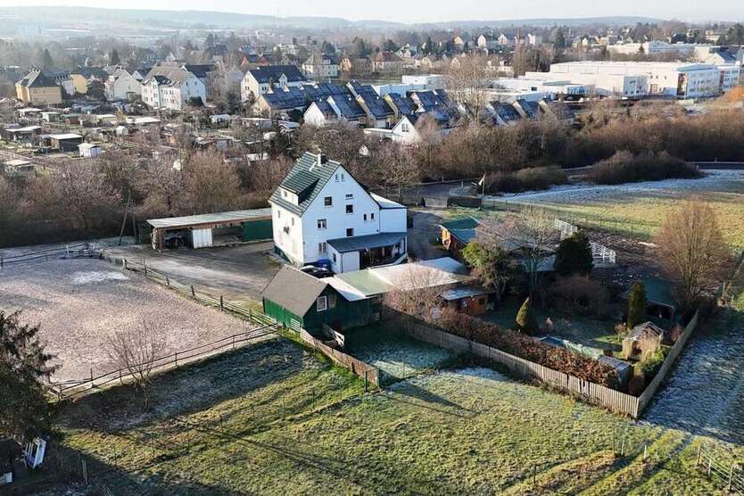 Haus zum Kaufen in Limbach-Oberfrohna 620.000 € 270 m²