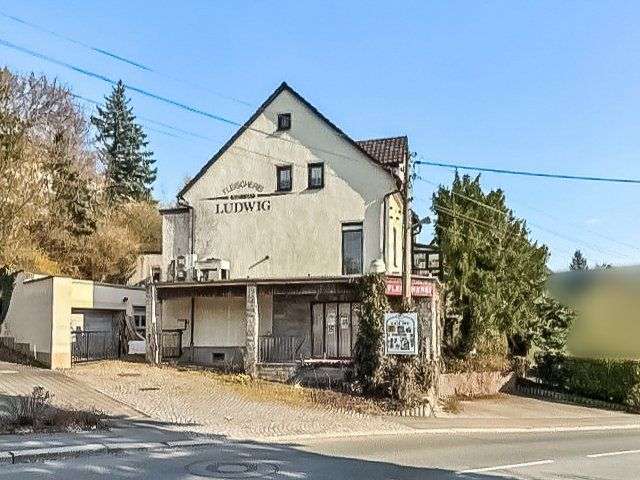Einfamilienhaus Glauchau - 7 Zimmer, 153 m&sup2;, 140.000&euro; | Angebot:25855731
