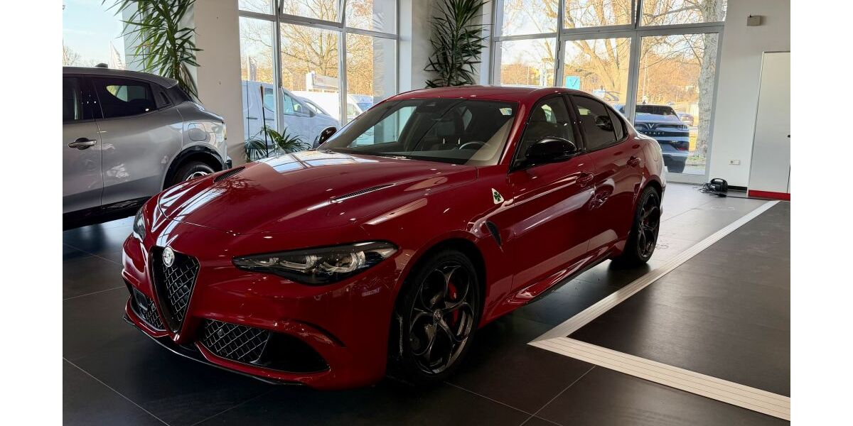 Alfa Romeo Giulia 22.400 km 71.900 &euro; Chemnitz 09130