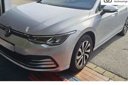 VW Golf 11.246 km 23.690 &euro; Chemnitz 09113