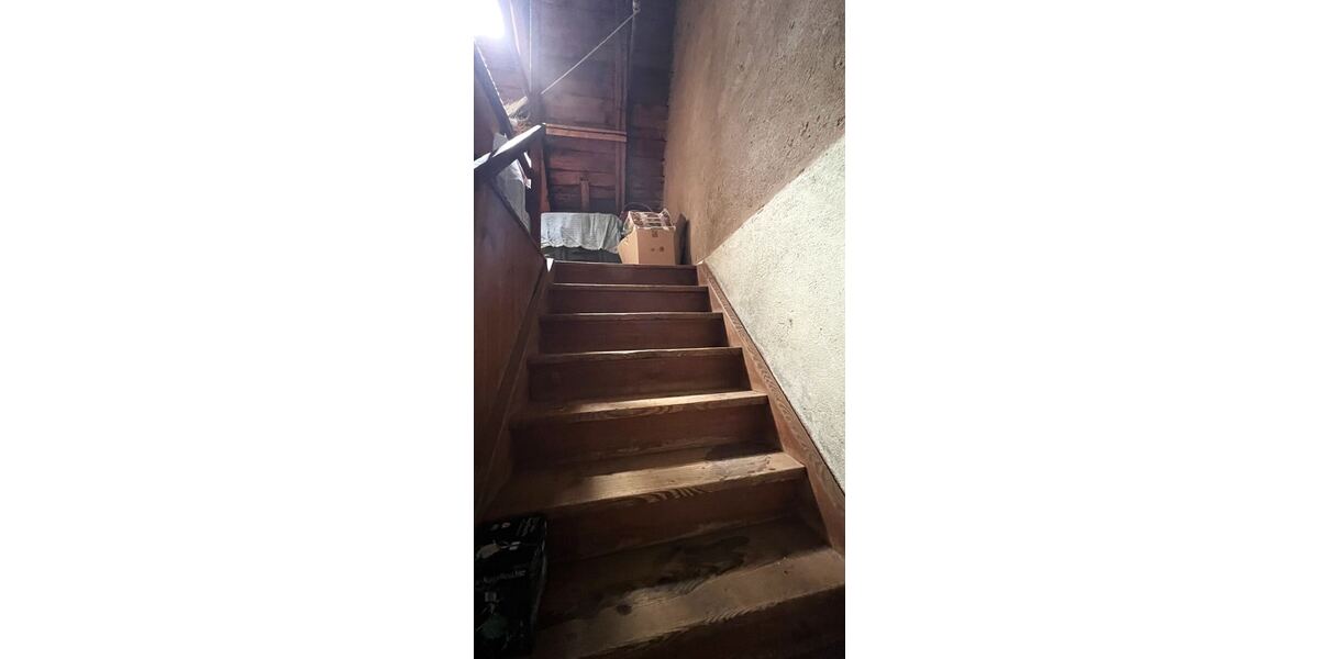 Doppelhaushälfte für die kleine Familie mit gepflegten Grundstück 4 zimmer