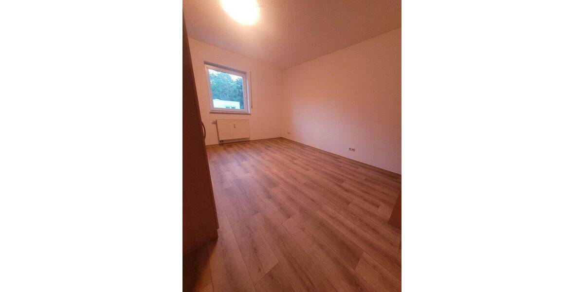Mehrfamilienhaus, Wohnhaus Chemnitz Reichenhain - 3 Zimmer, 78 m&sup2;, 150.000&euro; | Angebot:26760048