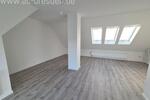 Dachgeschoßwohnung Chemnitz Ebersdorf - 3 Zimmer, 117 m&sup2;, 650&euro; | Angebot:26252642
