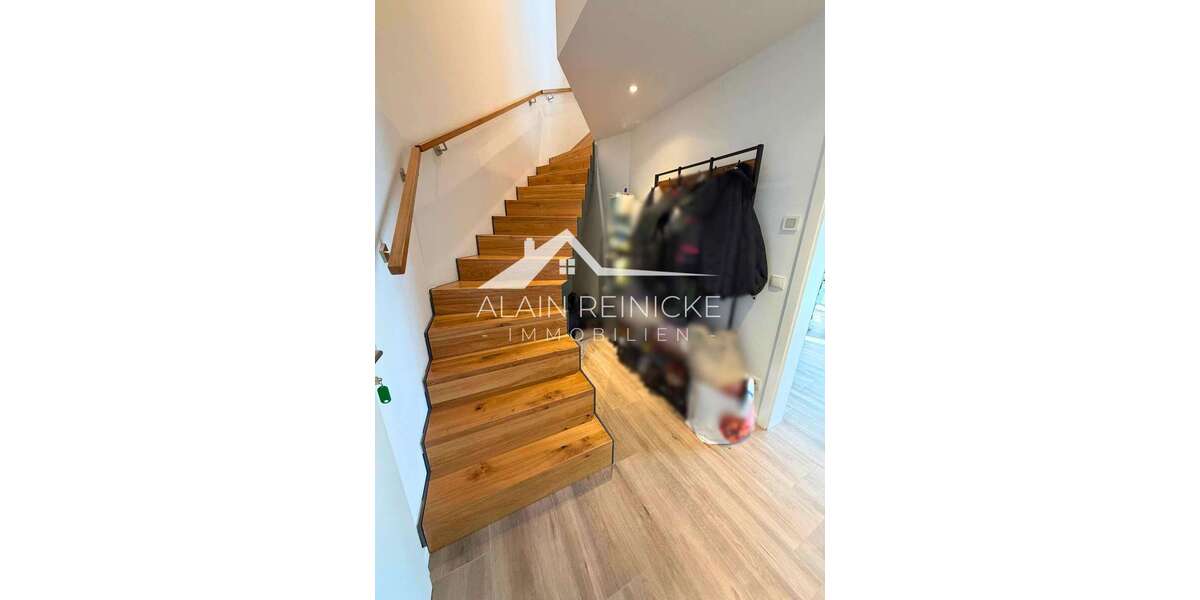 ruhig Wohnen mit Terrasse & Balkonen & TG-Stellplatz - Maisonettenwohnung Chemnitz | Angebot:25932234