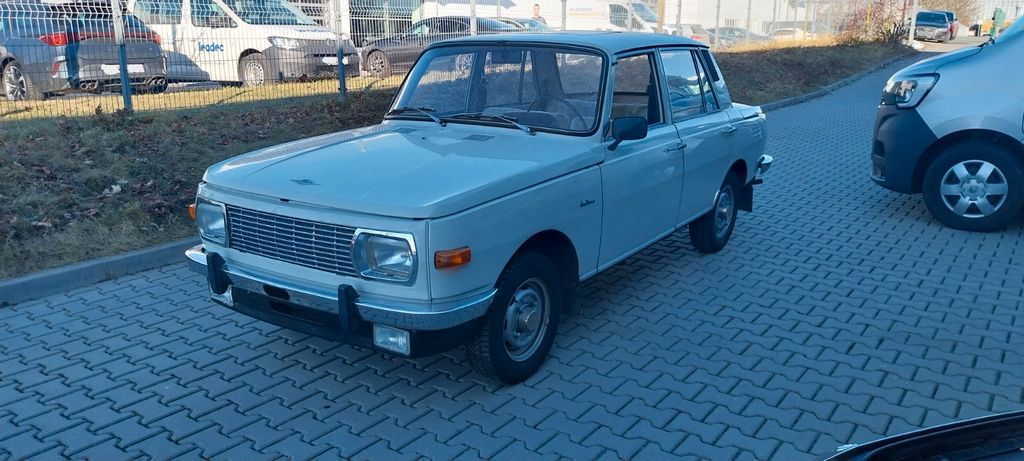 Wartburg 353 23.033 km 8.900 &euro; Mittweida 09648