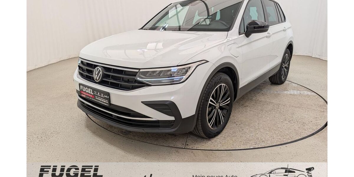 VW Tiguan 43.190 km 22.998 &euro; Chemnitz - Mittelbach 09224