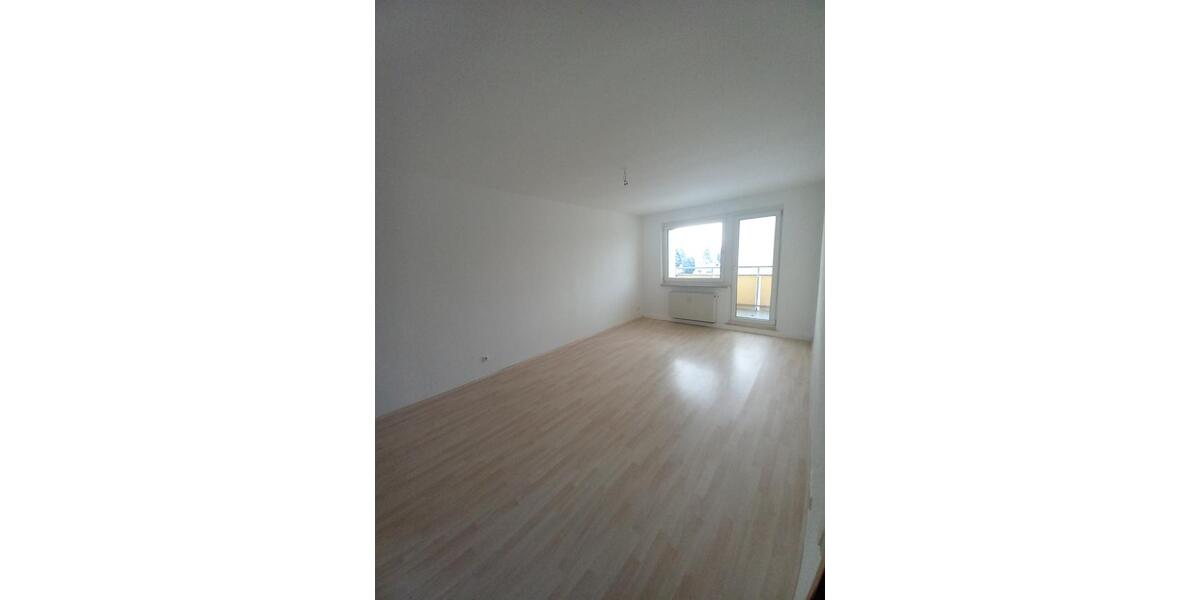 Kleine 3-Raum-Wohnung mit Balkon 3 zimmer