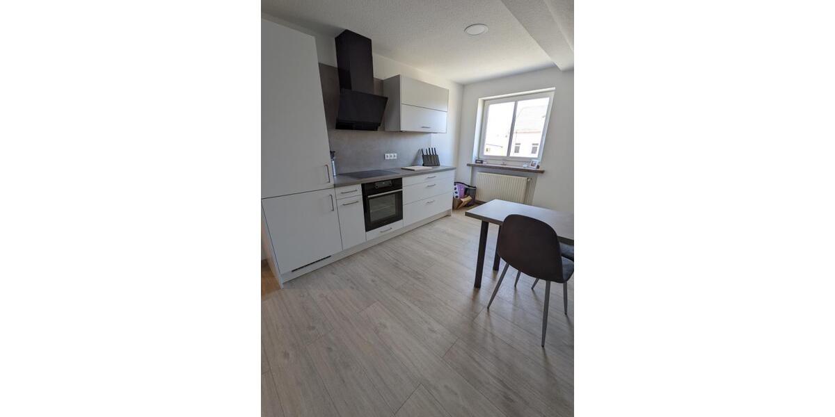 Etagenwohnung Limbach-Oberfrohna Oberfrohna - 2 Zimmer, 59 m&sup2;, 370&euro; | Angebot:26662903