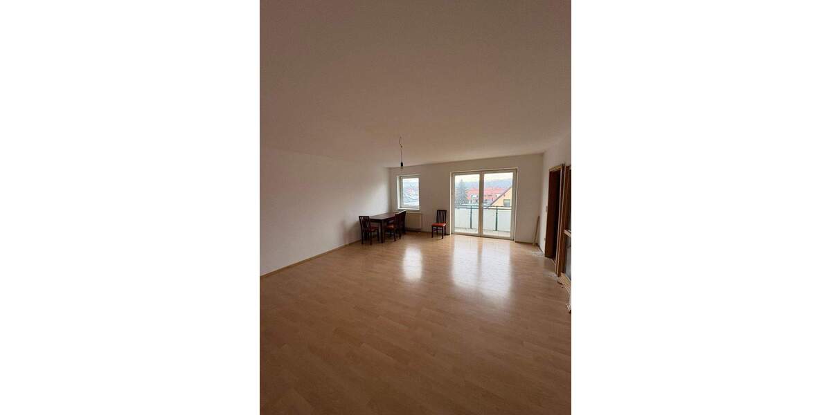 Etagenwohnung Flöha Plaue - 2 Zimmer, 87 m&sup2;, 430&euro; | Angebot:24863795