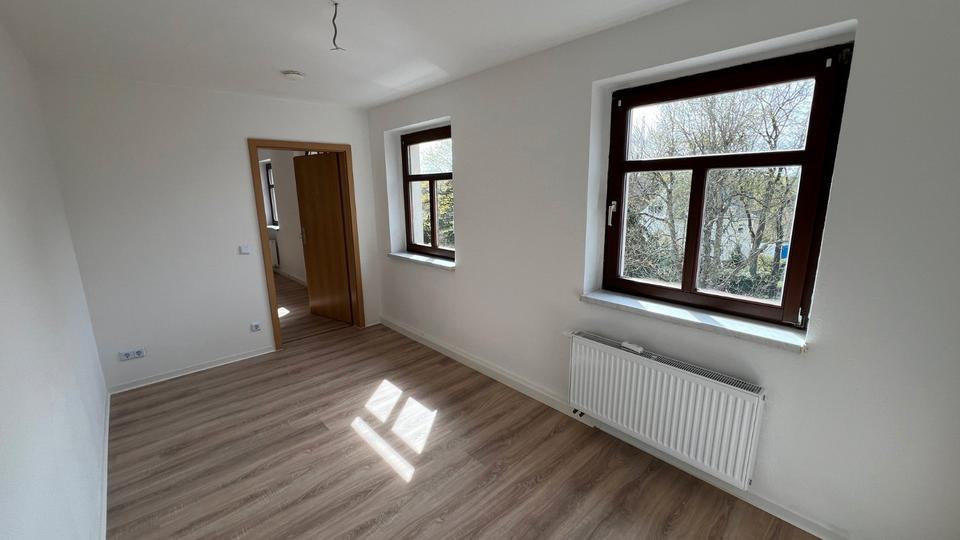 Etagenwohnung Chemnitz Ebersdorf - 2 Zimmer, 52 m&sup2;, 260&euro; | Angebot:26534402