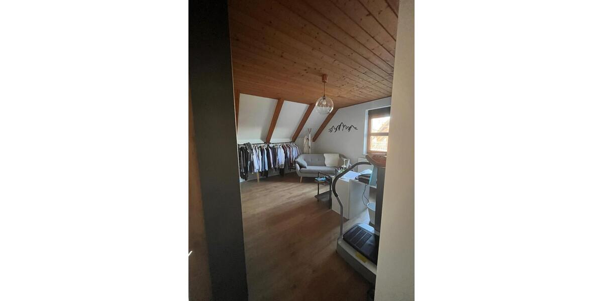 Lebensfreude pur – stilvolles Einfamilienhaus mit Einliegerwohnung und Sonnenterrasse 6 zimmer