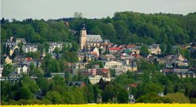 Mehrfamilienhaus, Wohnhaus Hohenstein-Ernstthal Ernstthal - 11 Zimmer, 371 m&sup2;, 380.000&euro; | Angebot:26478641