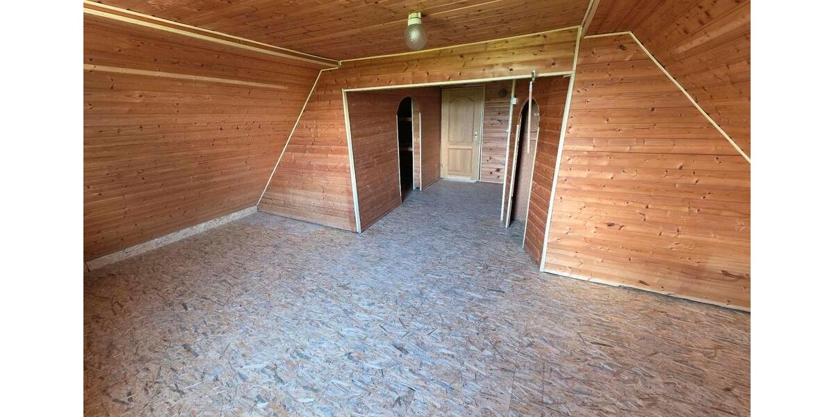 Einfamilienhaus Geringswalde - 7 Zimmer, 180 m&sup2;, 800&euro; | Angebot:26657117