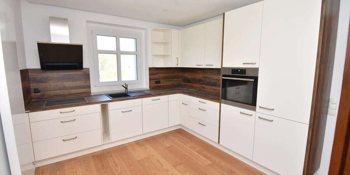 Einfamilienhaus Oberlungwitz - 7 Zimmer, 170 m&sup2;, 1.500&euro; | Angebot:20543561