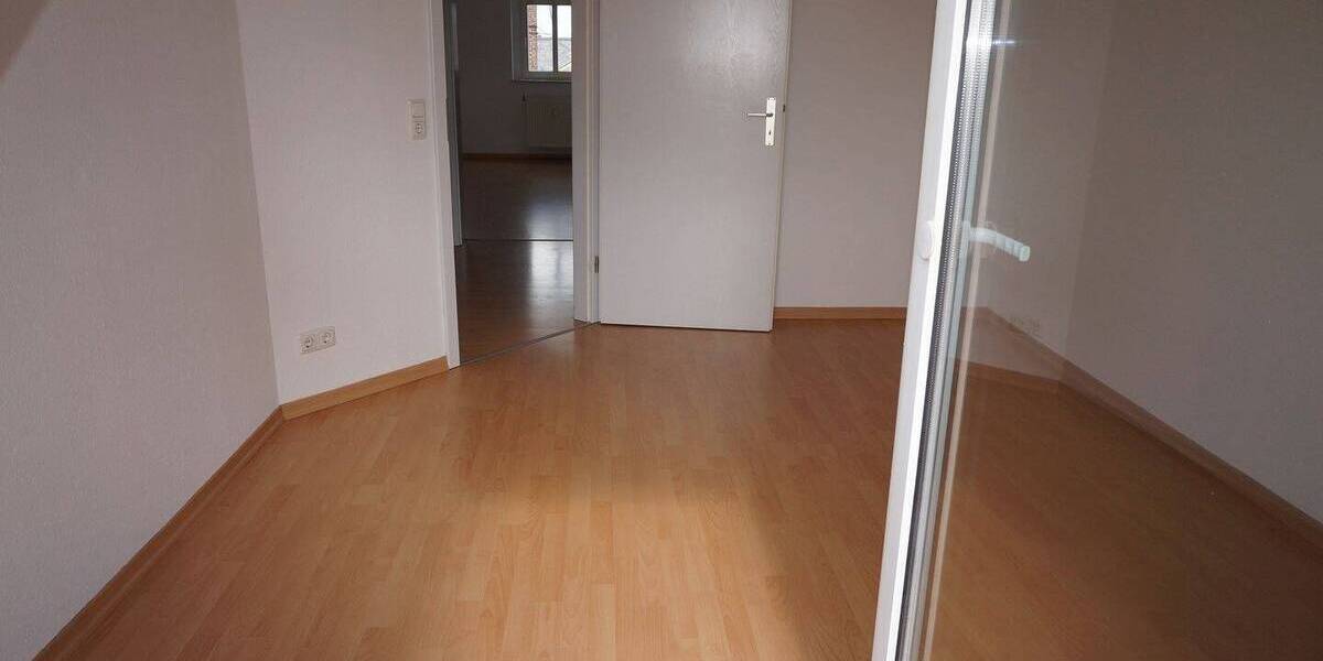 Wohnen im DG city-nah Laminat Balkon am Schlafzi. 2 zimmer