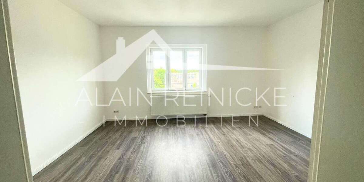 3 RW zzgl. Dachkammer & xxl Keller - Etagenwohnung Chemnitz Helbersdorf | Angebot:26129478