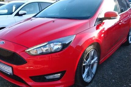 Ford Focus 63.658 km 13.765 € Oberlungwitz 09353