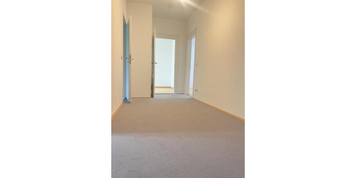 Dachgeschoßwohnung Chemnitz Kapellenberg - 2 Zimmer, 60 m&sup2;, 330&euro; | Angebot:24369757