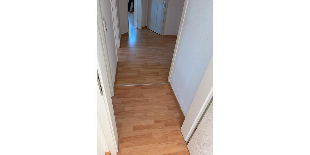 Dachgeschoßwohnung Chemnitz Wittgensdorf - 2 Zimmer, 49 m&sup2;, 330&euro; | Angebot:26671094