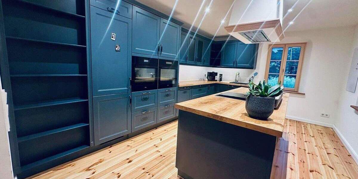 Exklusives Fachwerkhaus mit großem Grundstück in Glauchau 1 zimmer