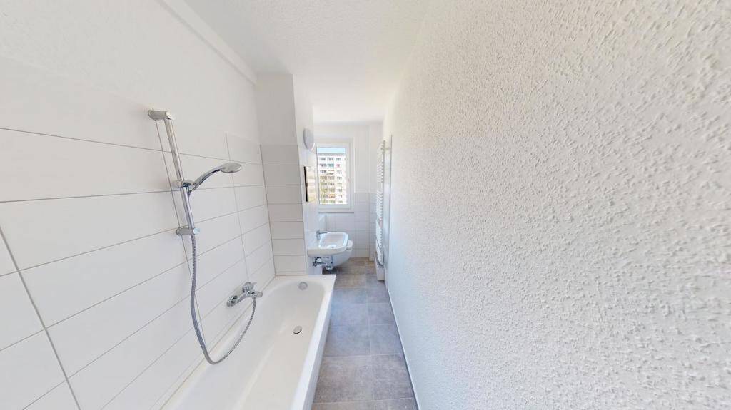 Etagenwohnung Chemnitz Yorckgebiet - 3 Zimmer, 70 m&sup2;, 420&euro; | Angebot:26695877