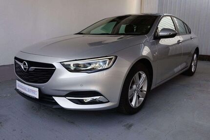 Opel Insignia 36.616 km 16.950 € Frankenberg / Sa. 09669