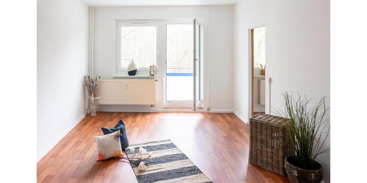 Modernisierte 1-Raum-Wohnung mit Balkon, nahe Vita-Center zimmer