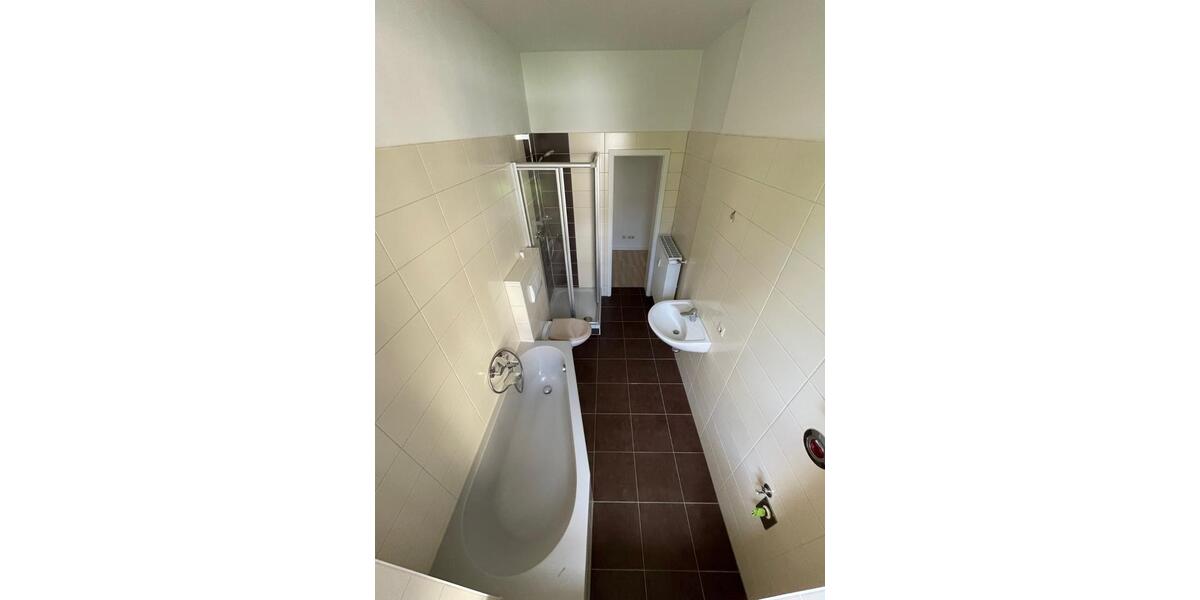 Nach Sanierung! 4 Zimmer im Erdgeschoss! Gasheizung mit Wärmepumpe! Mit Gartennutzung! 4 zimmer