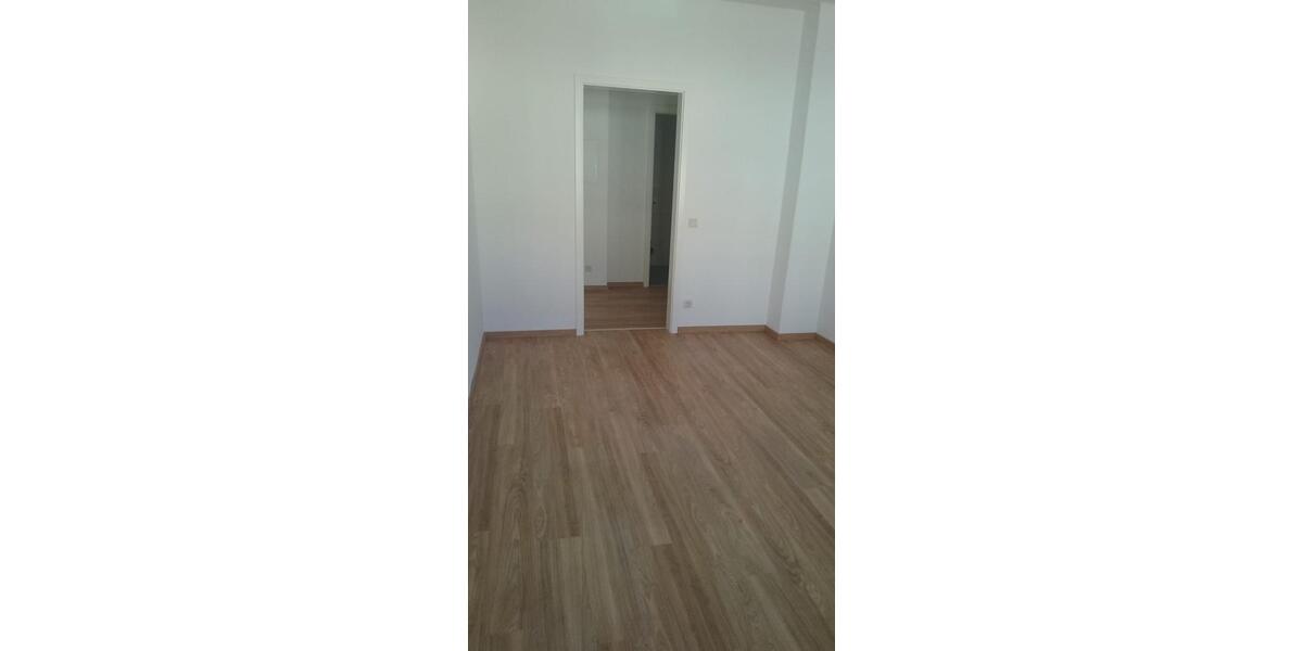 Etagenwohnung Chemnitz Ebersdorf - 3 Zimmer, 81 m&sup2;, 455&euro; | Angebot:26197647