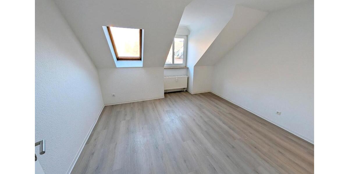 Dachgeschoßwohnung Thalheim/Erzgebirge Erzgebirge - 3 Zimmer, 92 m&sup2;, 530&euro; | Angebot:26657900
