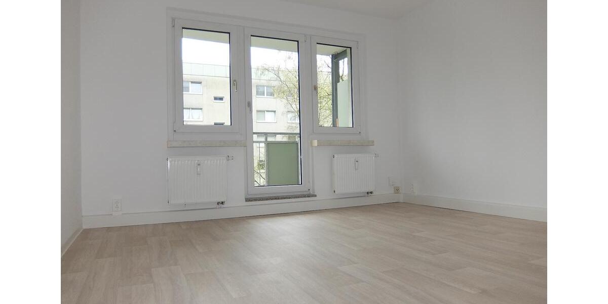 Etagenwohnung Chemnitz Helbersdorf - 4 Zimmer, 70 m&sup2;, 400&euro; | Angebot:26165749