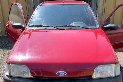 Ford Fiesta 8.300 km 4.900 € Chemnitz 09130