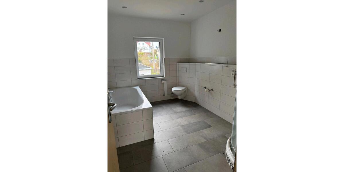 Einfamilienhaus Hainichen - 2 Zimmer, 110 m&sup2;, 95.000&euro; | Angebot:26748641