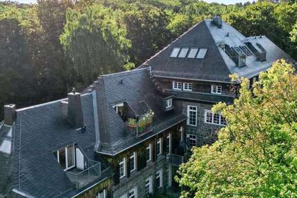 Wohnung zum Kaufen in Chemnitz 215.000 € 148 m² 4.5 zimmer