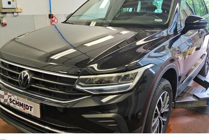 VW Tiguan 34.063 km 23.975 &euro; Bernsdorf 09337