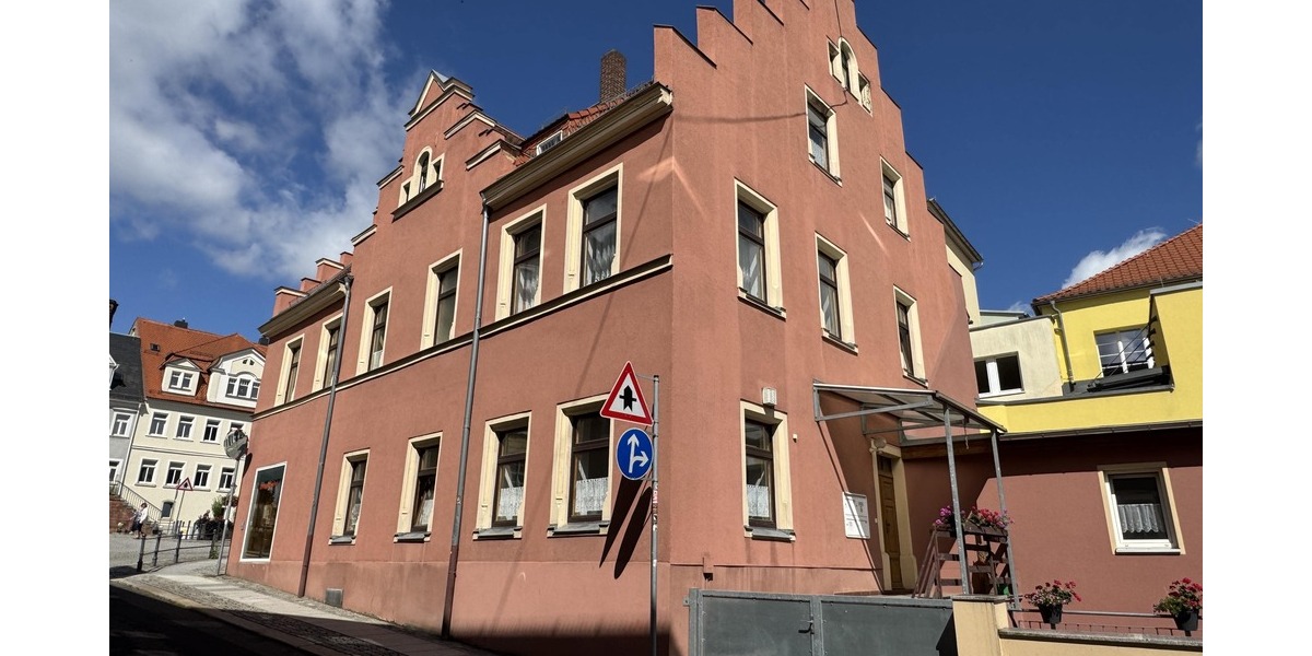 Denkmalschutzobjekt mit großzügigen Räumen in zentraler Lage - direkt am Markt! - Mehrfamilienhaus, Wohnhaus Hainichen | Angebot:27004573