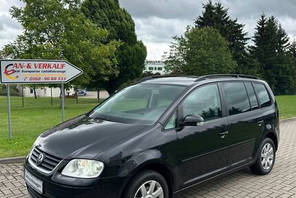VW Touran 230.671 km 2.500 &euro; Waldheim 04736