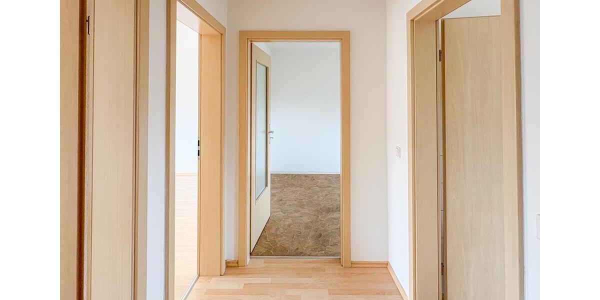 Dachgeschoßwohnung Chemnitz Altendorf - 2 Zimmer, 50 m&sup2;, 275&euro; | Angebot:26267938