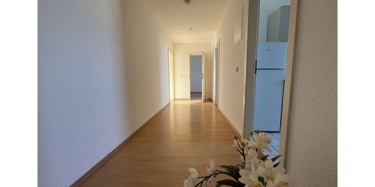 Dachgeschoßwohnung Chemnitz Altendorf - 2 Zimmer, 62 m&sup2;, 348&euro; | Angebot:24431181