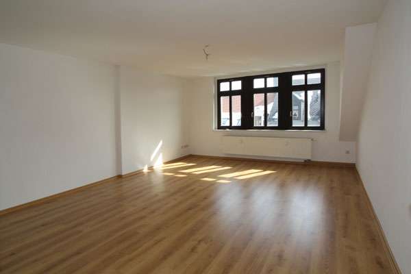 Etagenwohnung Chemnitz Kaßberg - 3 Zimmer, 73 m&sup2;, 360&euro; | Angebot:26376781