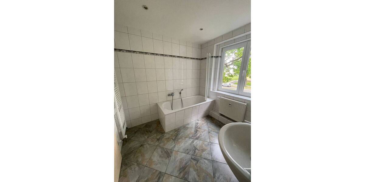 Etagenwohnung Chemnitz Gablenz - 2 Zimmer, 51 m&sup2;, 333&euro; | Angebot:26453664