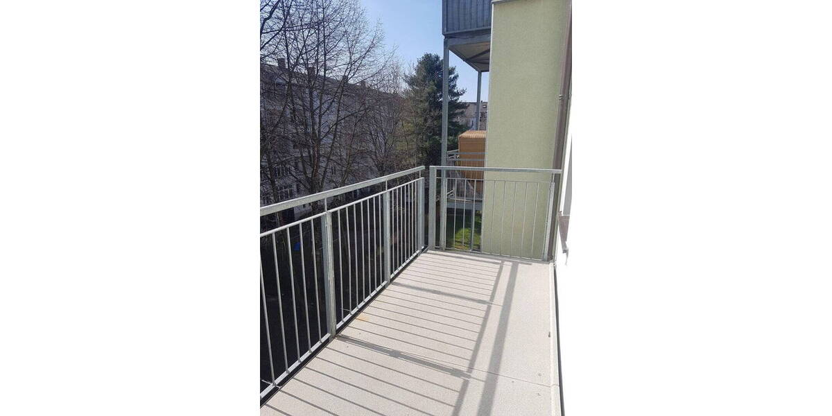 Etagenwohnung Chemnitz Kaßberg - 2 Zimmer, 85 m&sup2;, 104.000&euro; | Angebot:26607233
