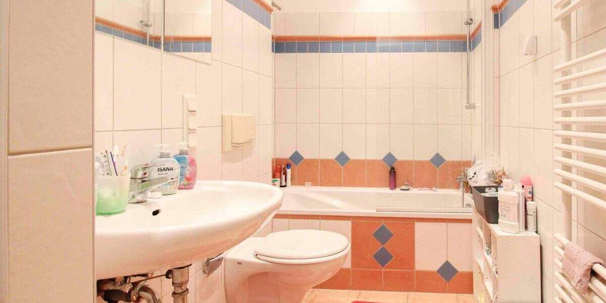 2- Raum- Wohnung mit einem offenen Grundriss, Balkon und Wannenbad in Hilbersdorf 2 zimmer