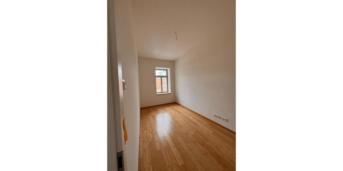 Etagenwohnung Chemnitz Hilbersdorf - 4 Zimmer, 95 m&sup2;, 915&euro; | Angebot:26110630